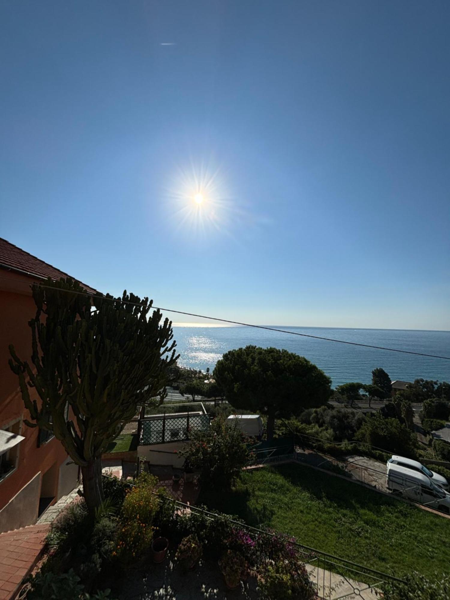 Il Giardino Del Mare Apartment Ventimiglia Exterior photo