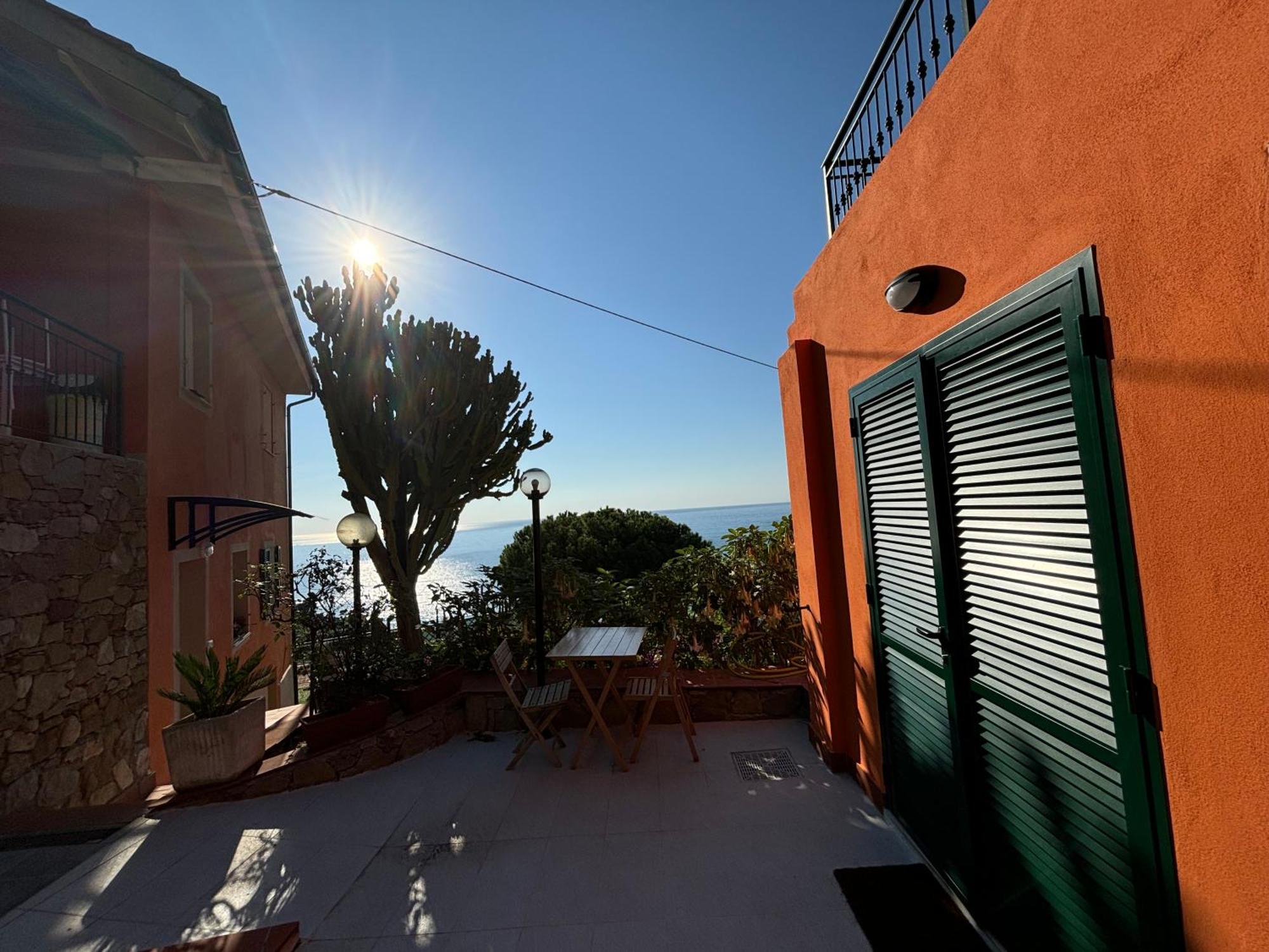 Il Giardino Del Mare Apartment Ventimiglia Exterior photo