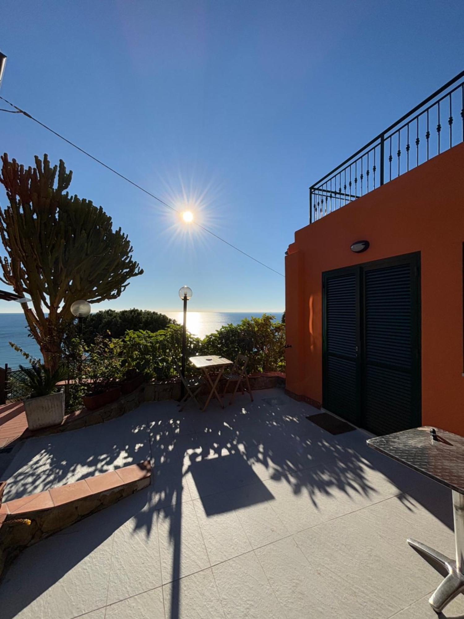 Il Giardino Del Mare Apartment Ventimiglia Exterior photo